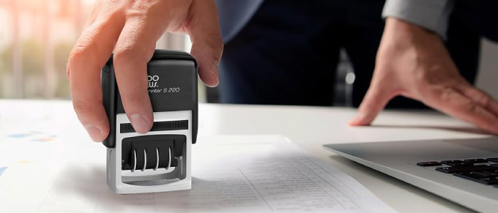 Công nghệ khắc dấu hiện đại | Lamdau.vn